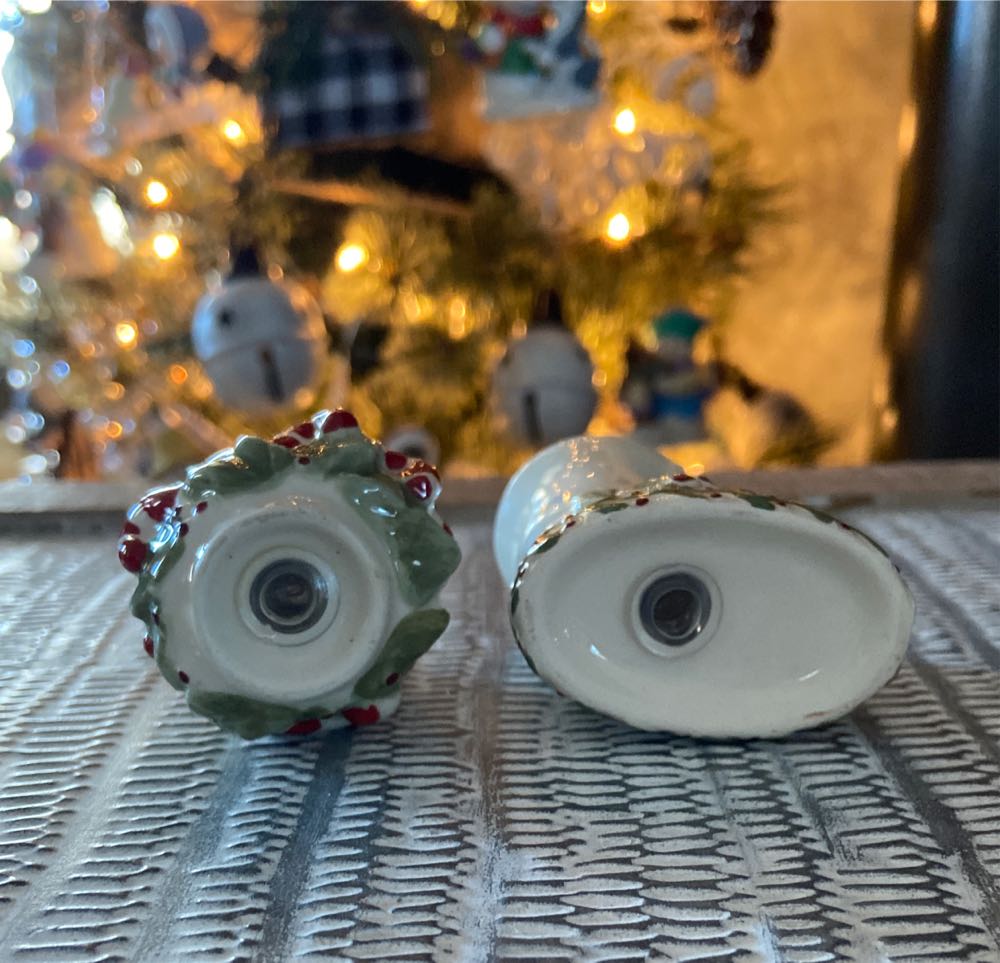 Christmas. Salt & Pepper. Snowman.  ornament collectible - Main Image 4