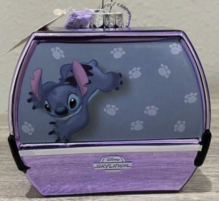 Skyliner Stitch - Skyliner ornament collectible - Main Image 2