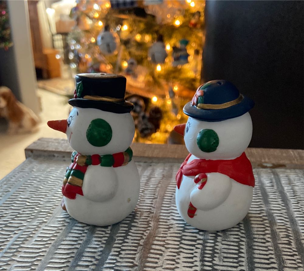 Christmas. Salt & Pepper. Snowman.  ornament collectible - Main Image 2