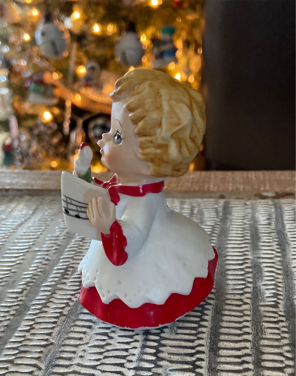Christmas Vintage. Caroler.  ornament collectible - Main Image 2