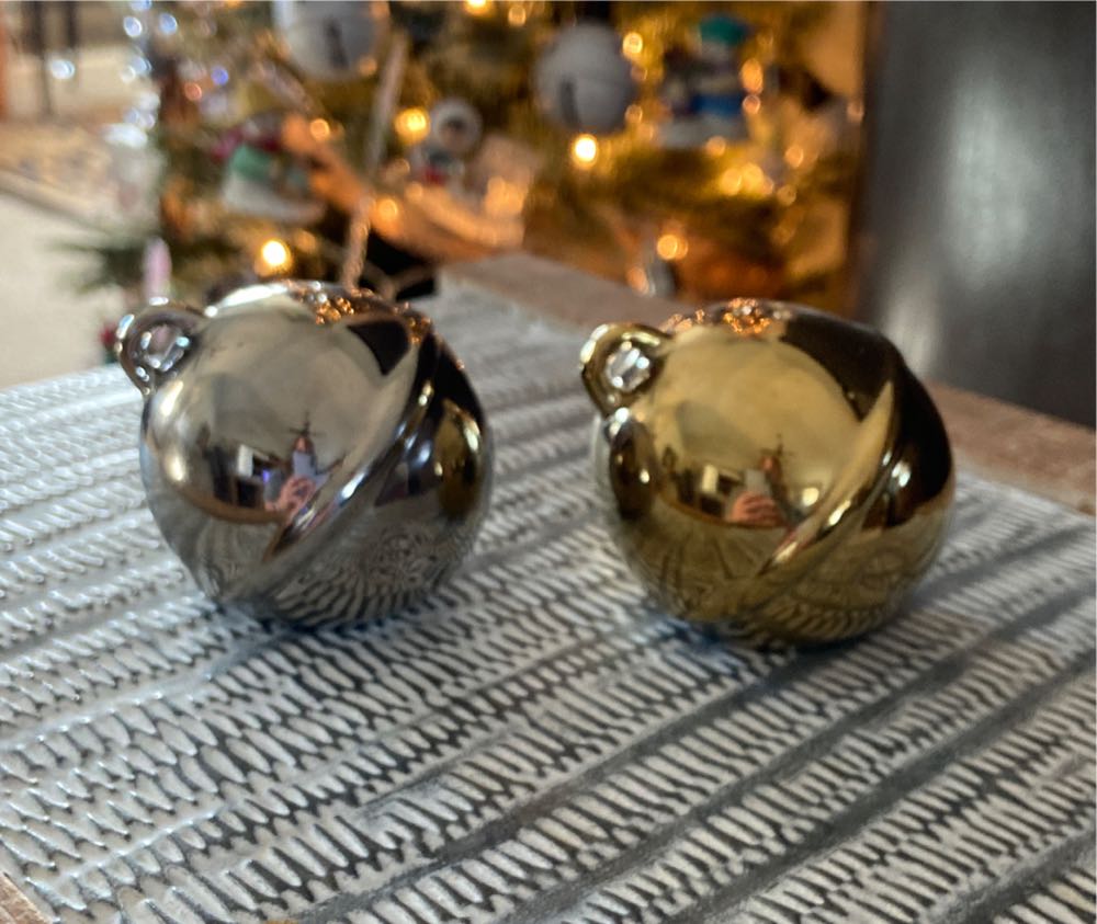 Christmas. Salt & Pepper. Bells.  ornament collectible - Main Image 2