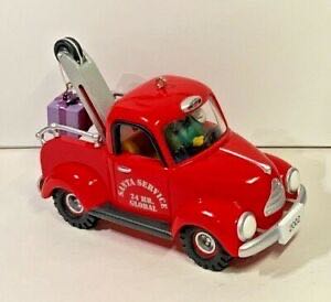 North Pole Towing Service - Here Comes Santa (Santa) ornament collectible [Barcode 015012631791] - Main Image 2