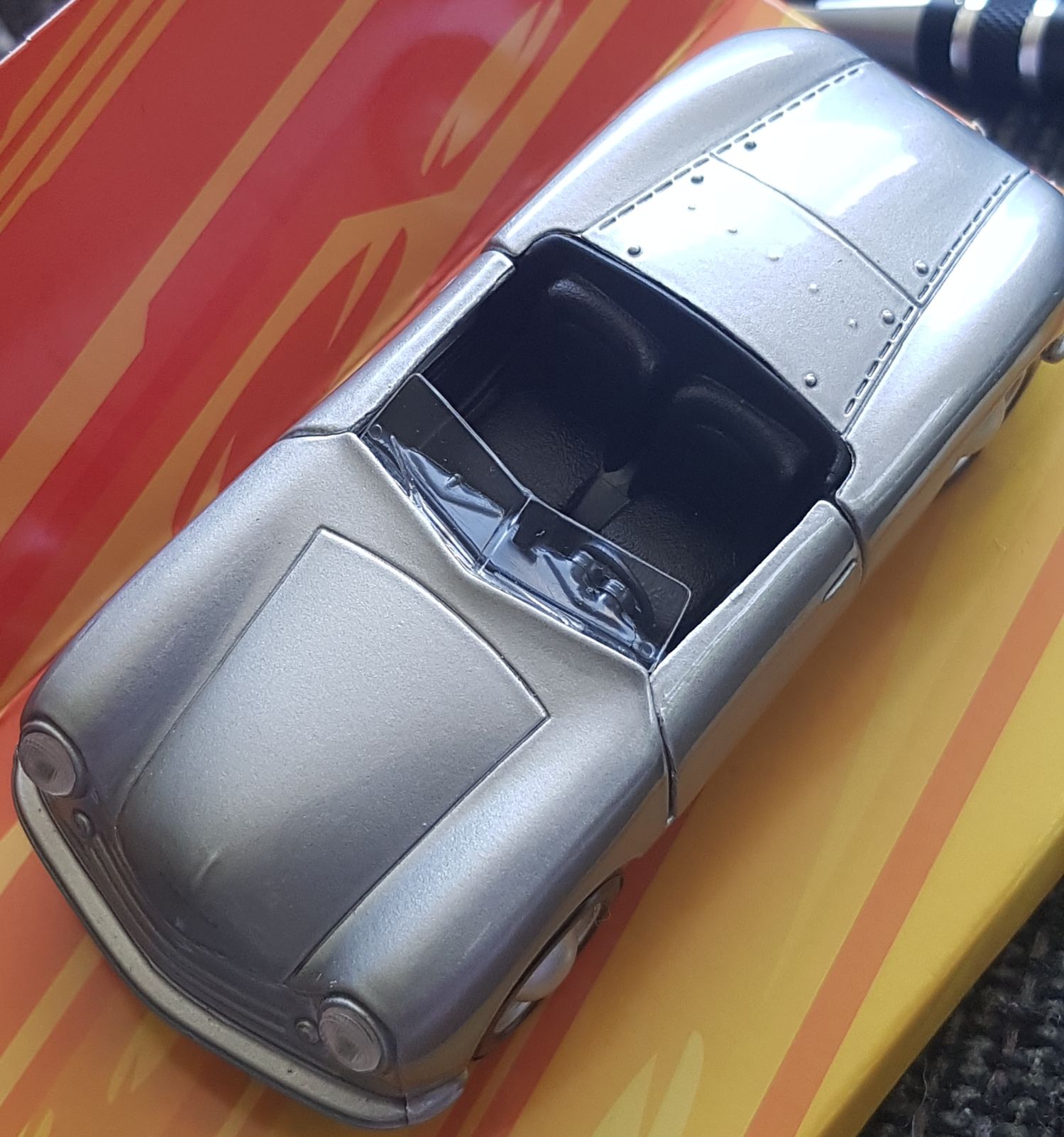 Porcelain Brick Wall Set Of 6