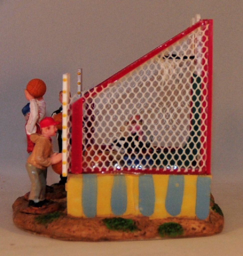 Hoops Stars - 83693 - Lemax Carnival (Christmas) ornament collectible [Barcode 728162836939] - Main Image 2