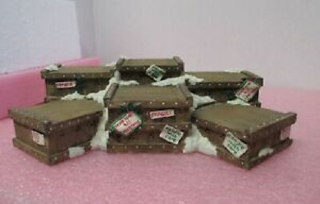 Enesco 1994 Display Platform - Enesco (Christmas) ornament collectible - Main Image 2