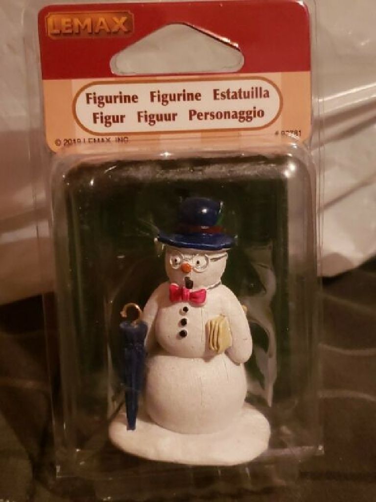 #92781 Dapper & Debonair Snowman - Lemax Caddington Village (Figurines) ornament collectible [Barcode 728162927811] - Main Image 2