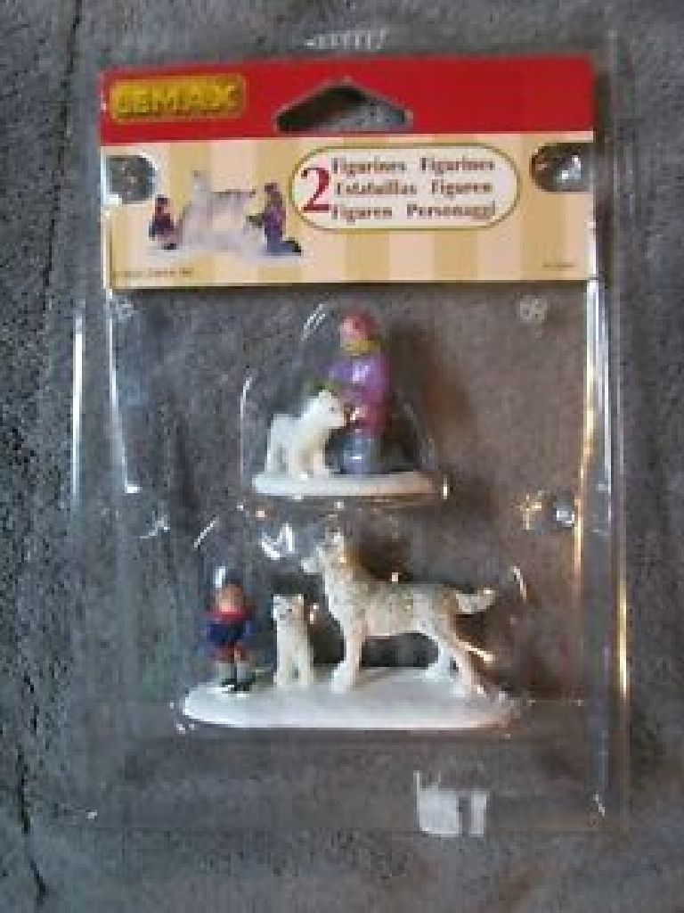 #02941 Future Sled Dogs - Lemax Vail Village (Christmas) ornament collectible [Barcode 728162029416] - Main Image 2