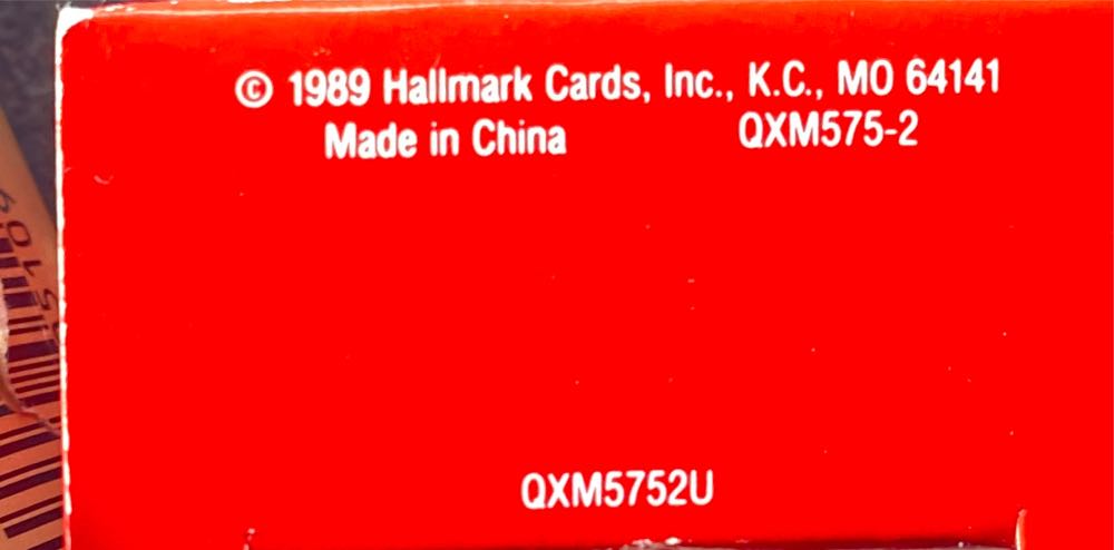 Slow Motion - Miniature Series (Animals) ornament collectible - Main Image 3