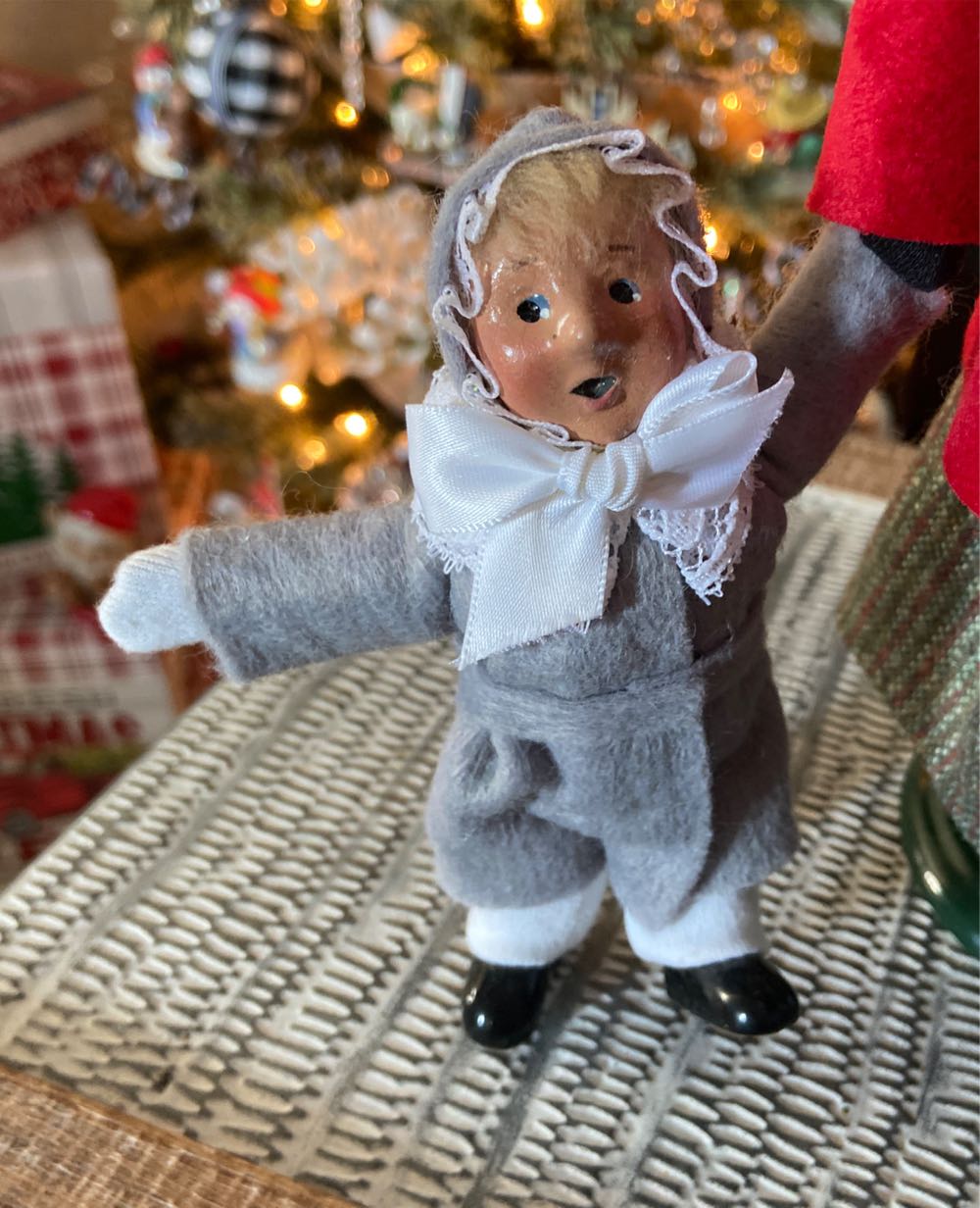 Byers Choice Ltd. Nanny With Toddler. 1995.   ornament collectible - Main Image 2