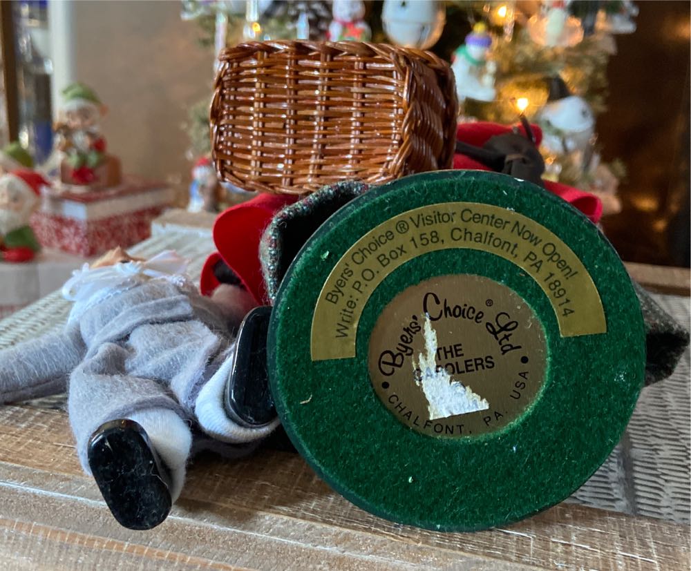 Byers Choice Ltd. Nanny With Toddler. 1995.   ornament collectible - Main Image 4