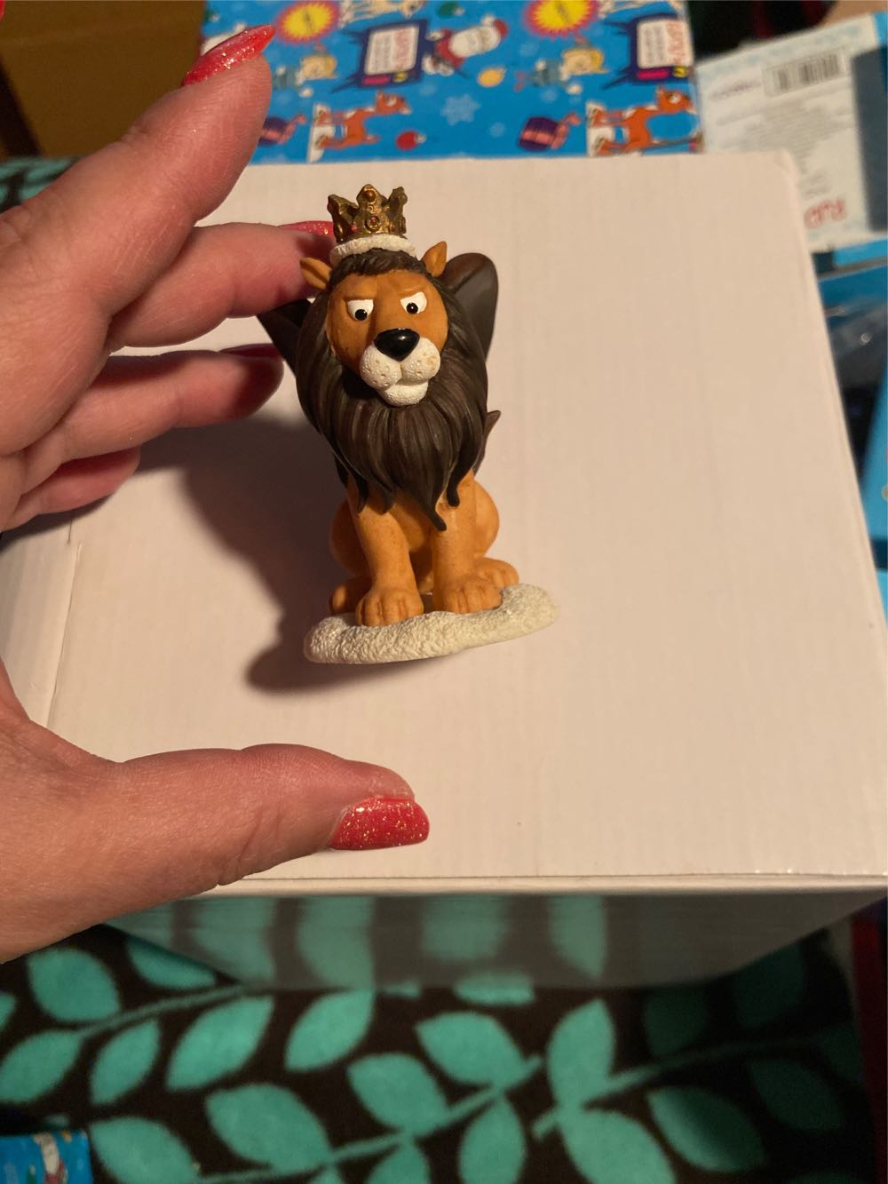 King Mini Figurine  (Rudolph And The Island Of Misfit Toys) ornament collectible [Barcode 045544438384] - Main Image 3