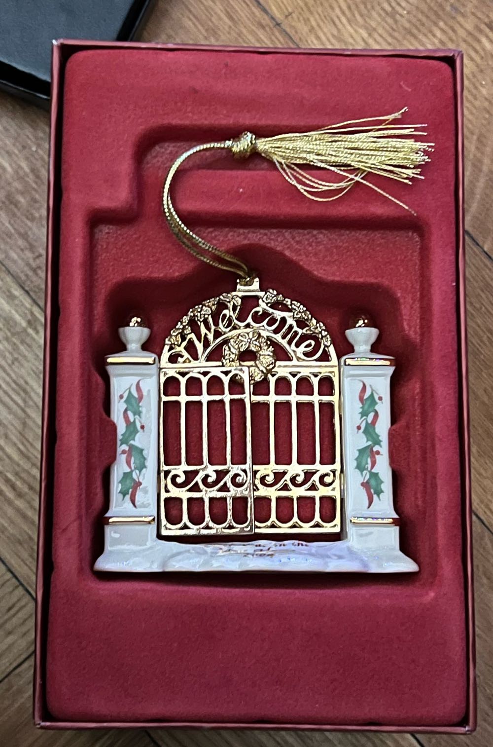 Lenox First Year In The New Home Porcelain Ornament  ornament collectible [Barcode 091709459343] - Main Image 2