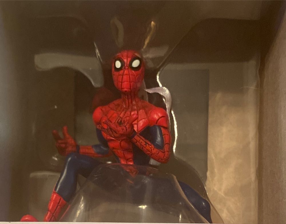 Hallmark Marvel Christmas Tree New  ornament collectible [Barcode 763795734092] - Main Image 2