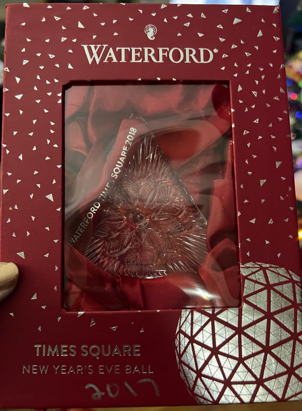 Waterford Crystal Times Square Gift Of Serenity Triangle Christmas Ornament  (The Times Square Ball) ornament collectible [Barcode 701587309844] - Main Image 3
