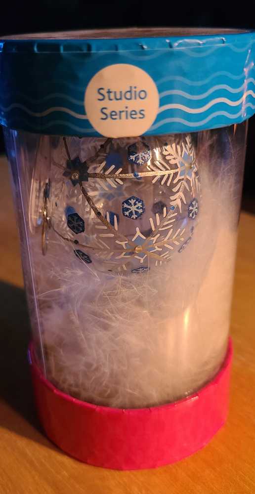 Clark Trims The Tree