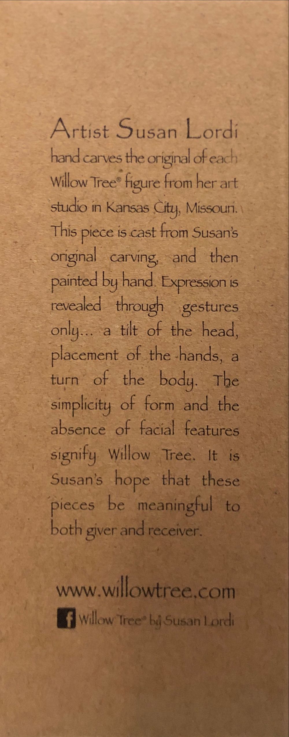 Love You - Willow Tree Susan Lordi (Love) ornament collectible [Barcode 638713507198] - Main Image 3