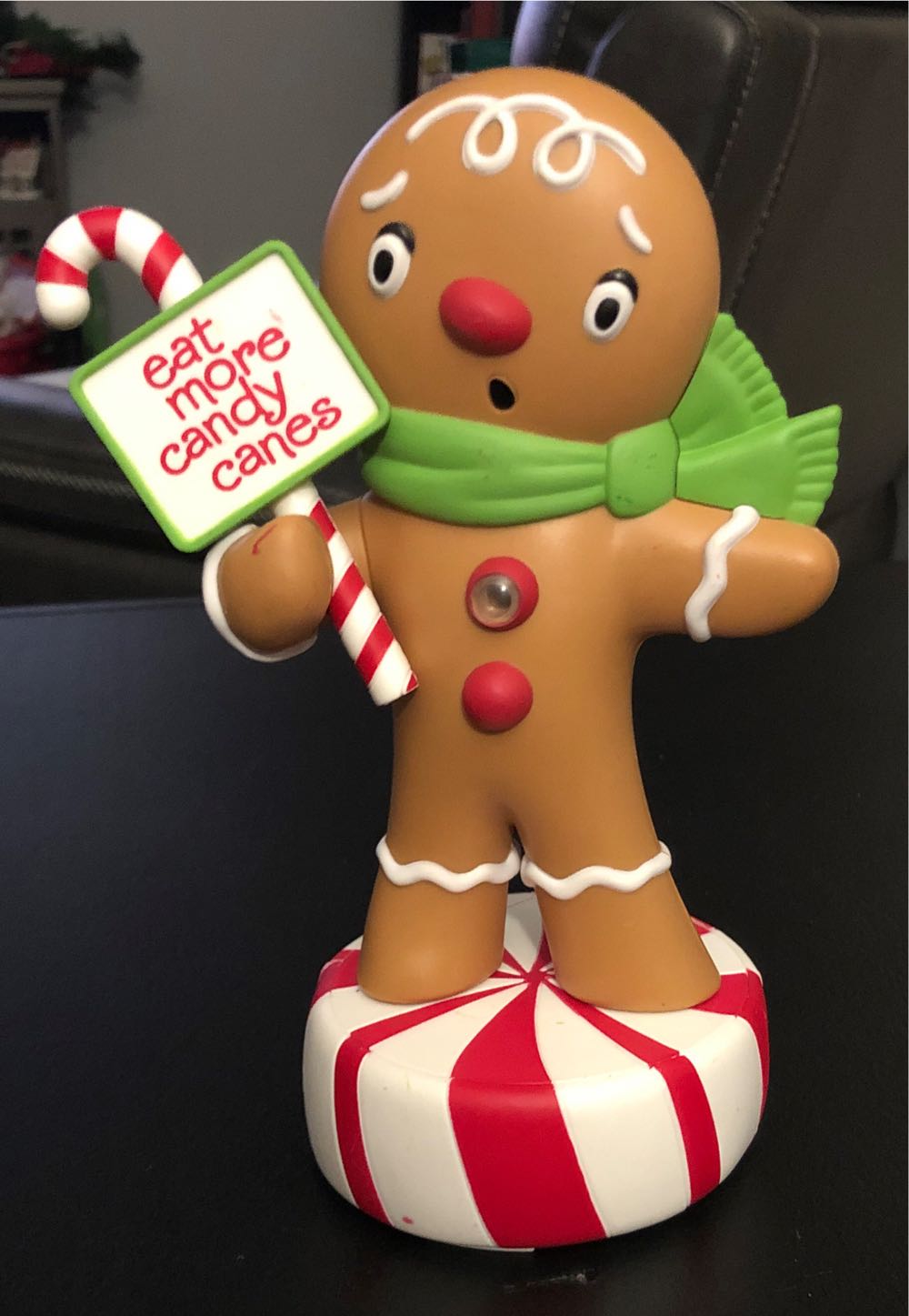 Wisecrackin’ Gingerbread Boy - Gingerbread Boy (Cookie, Food, Gingerbread, Boy) ornament collectible [Barcode 795902221980] - Main Image 2