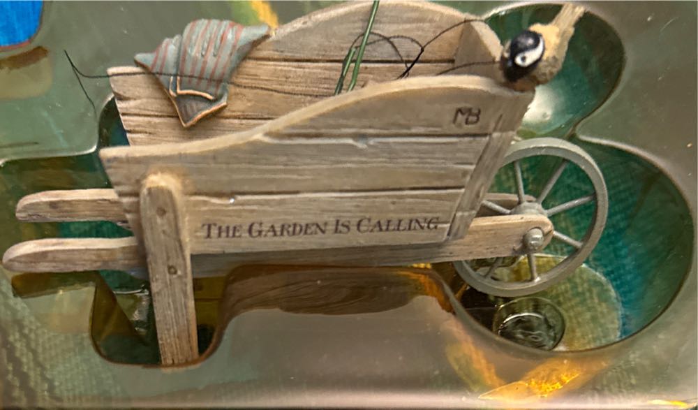 The Garden Is Calling - Nature’s Sketchbook (Marjolein Bastin) ornament collectible [Barcode 015012904383] - Main Image 4