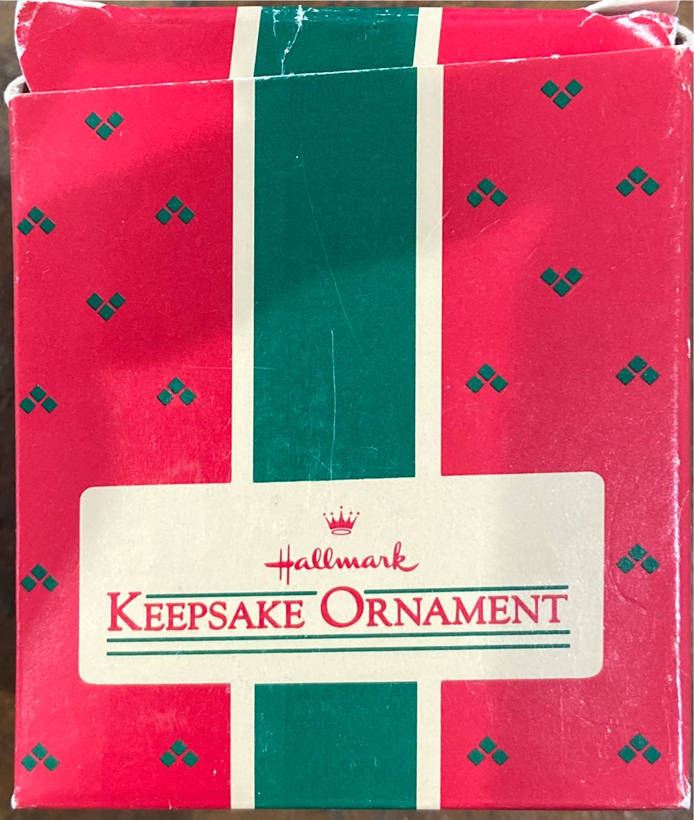 Tipping The Scales  ornament collectible - Main Image 3