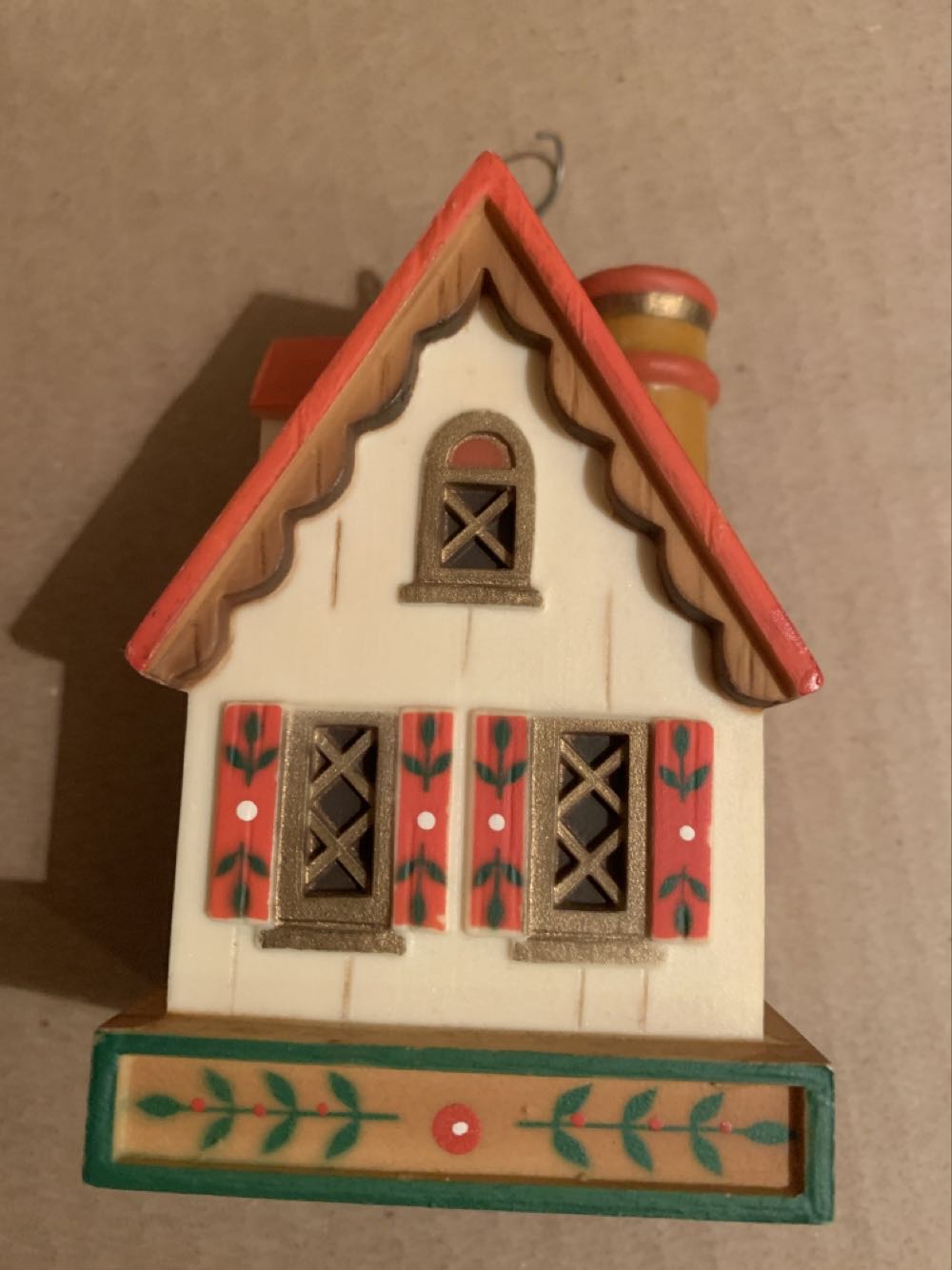 Yesteryears - Tree-trimmer Collection ornament collectible - Main Image 2