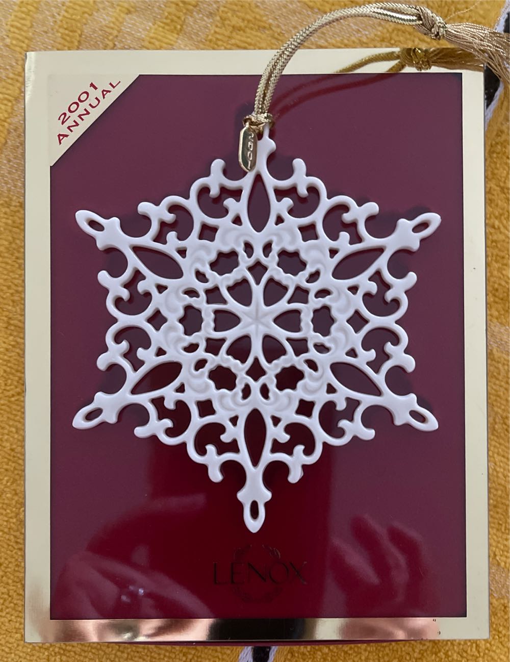 Snow Fantasies Snowflake 2001 - Snow Fantasies Snowflakes ornament collectible - Main Image 1