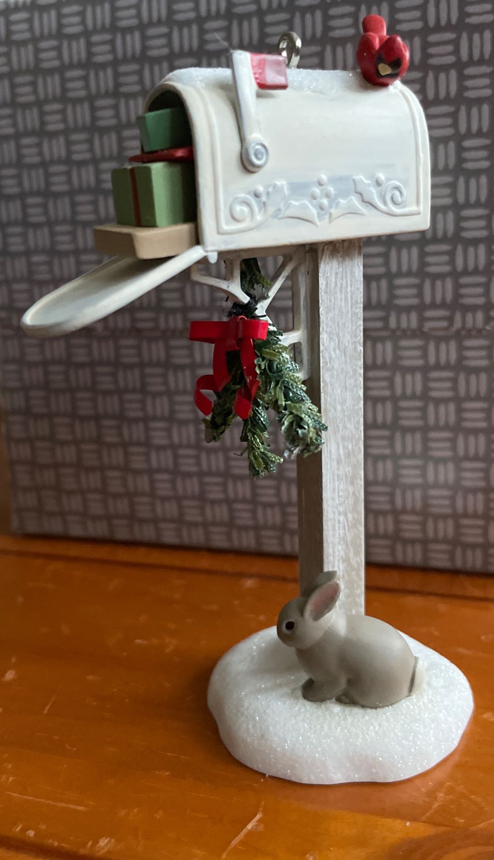 Holiday Mail - Winter Garden Collection (KOC Member Exclusive) ornament collectible [Barcode 015012910230] - Main Image 2