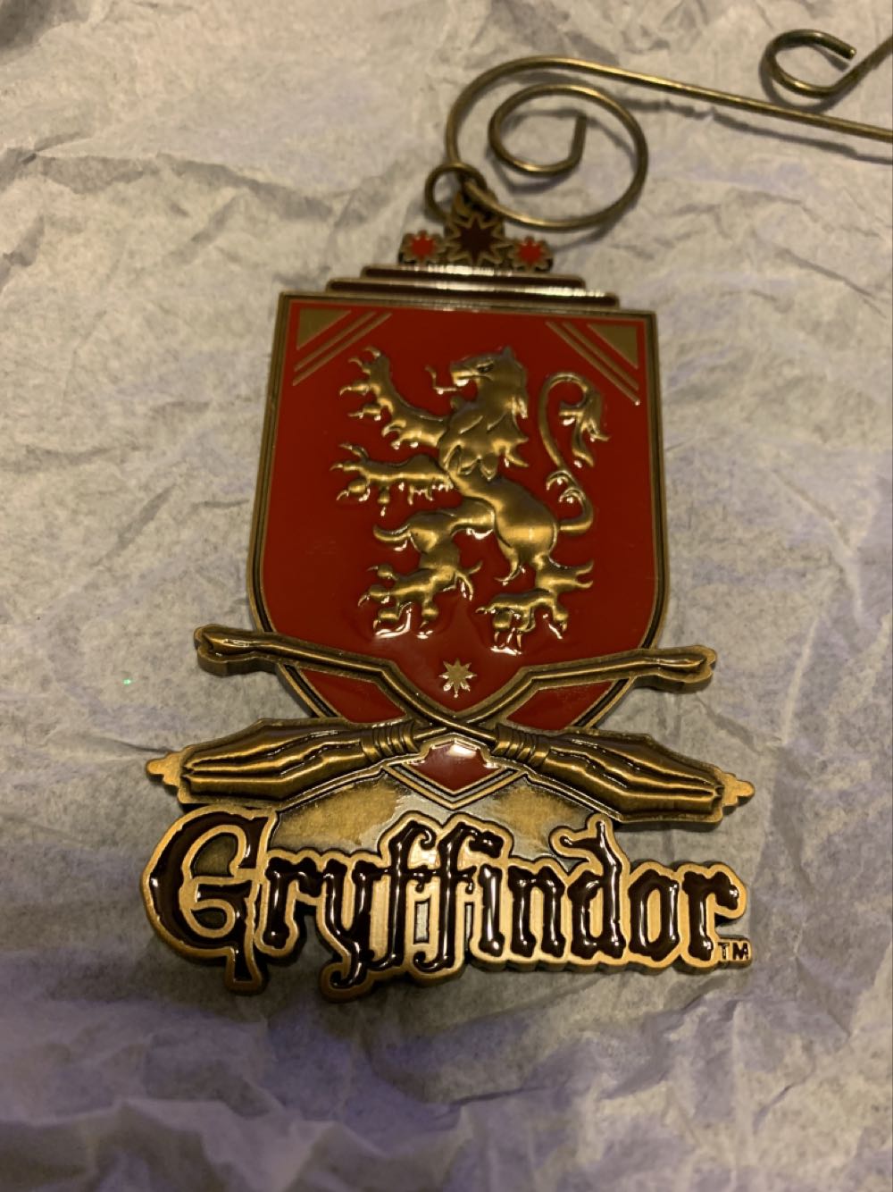 Quidditch Crest Gryffindor  ornament collectible - Main Image 1