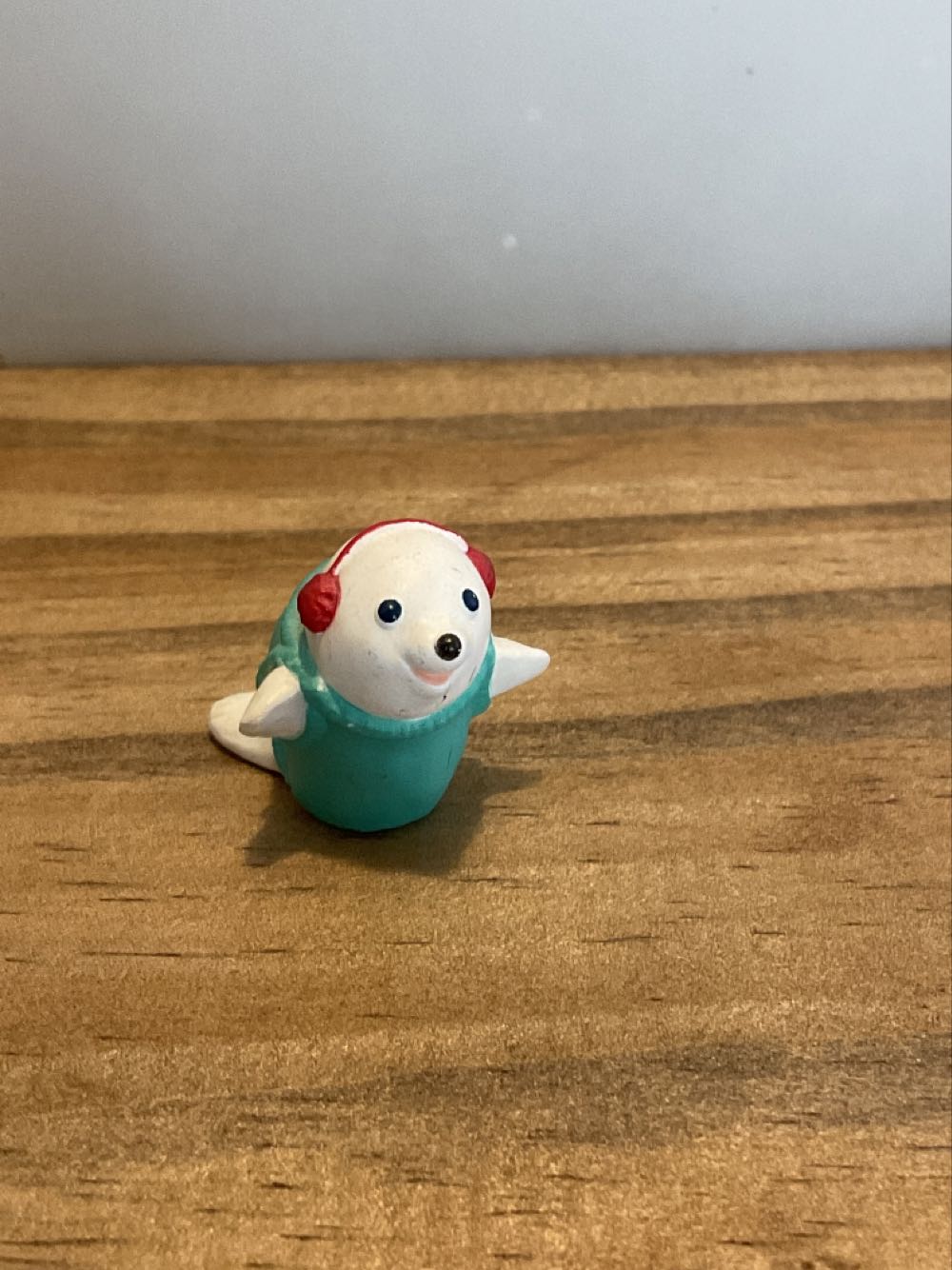 Lookout Below Ornament Fireplace ...