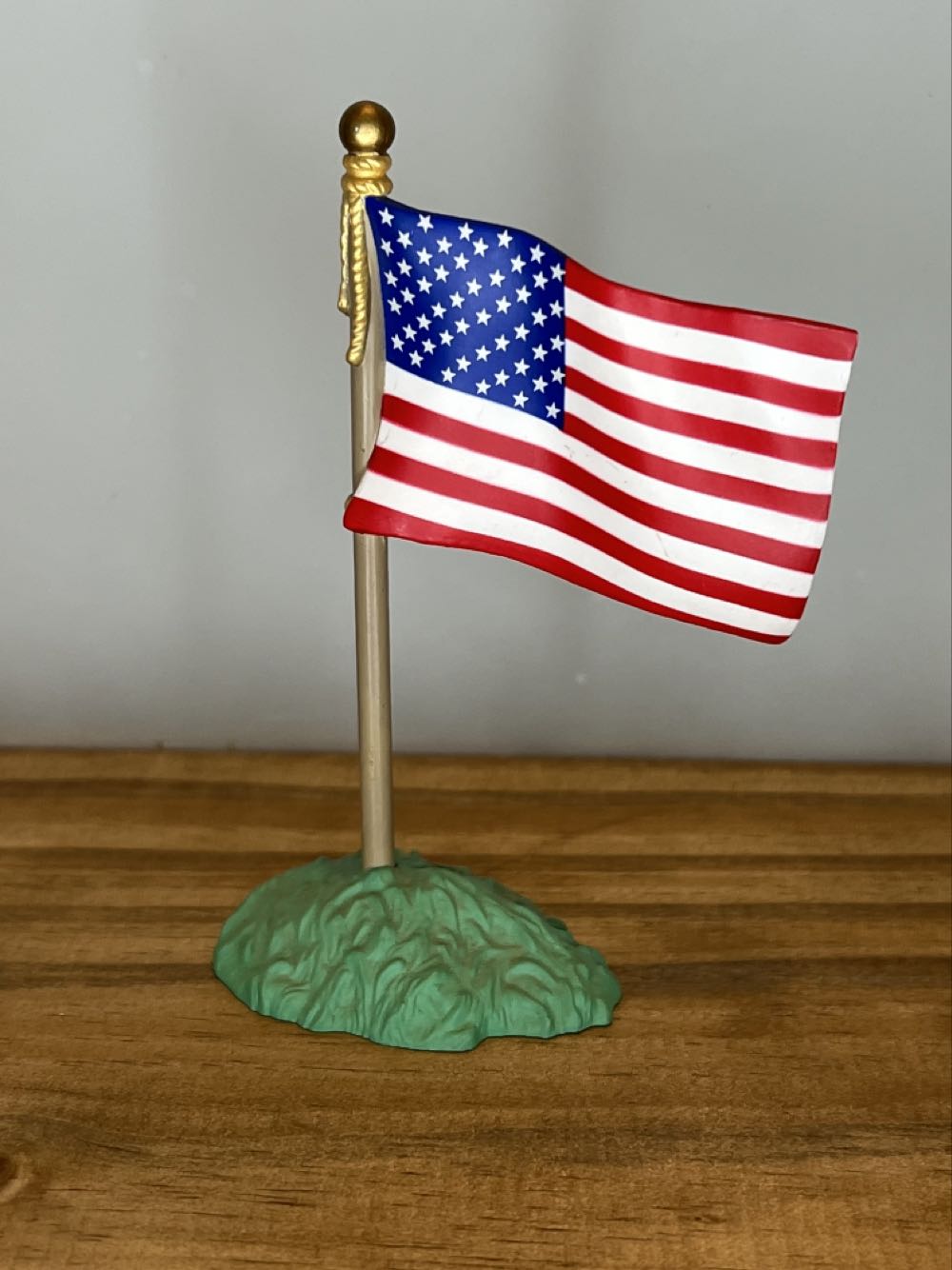 Homer Biting Christmas Cookie