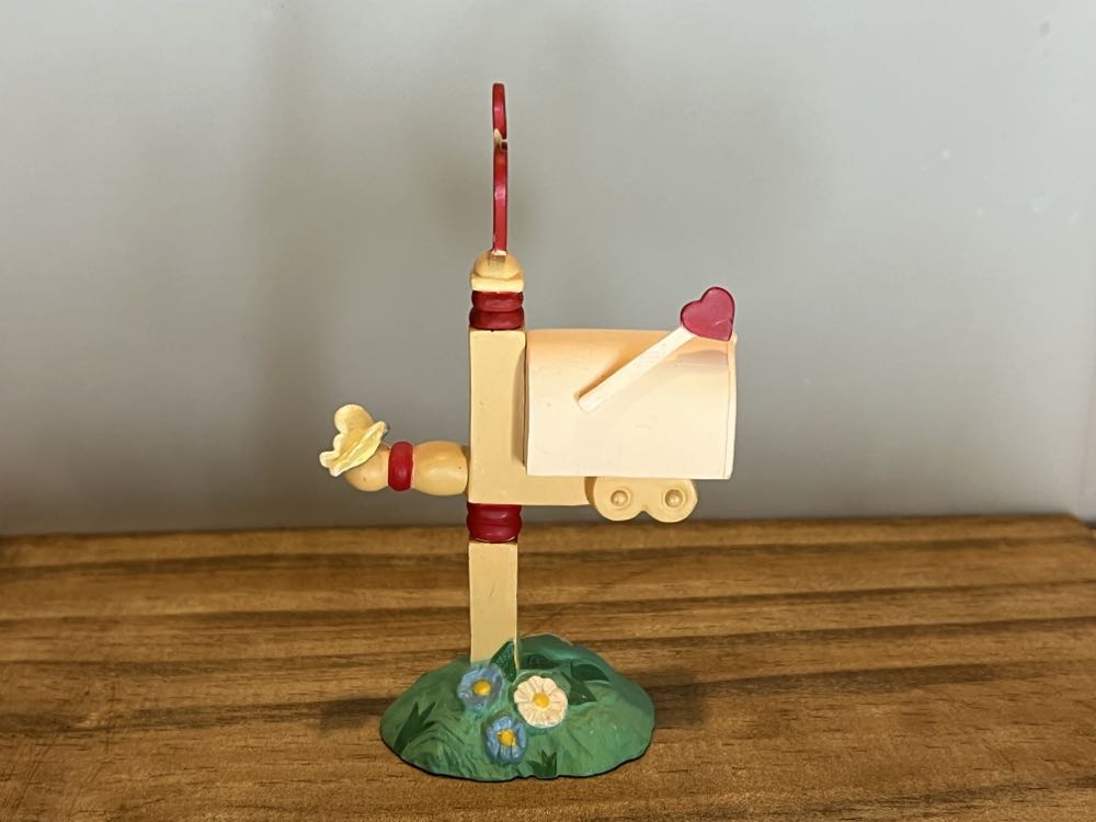 Mailbox  (Valentine’s Day) ornament collectible - Main Image 2
