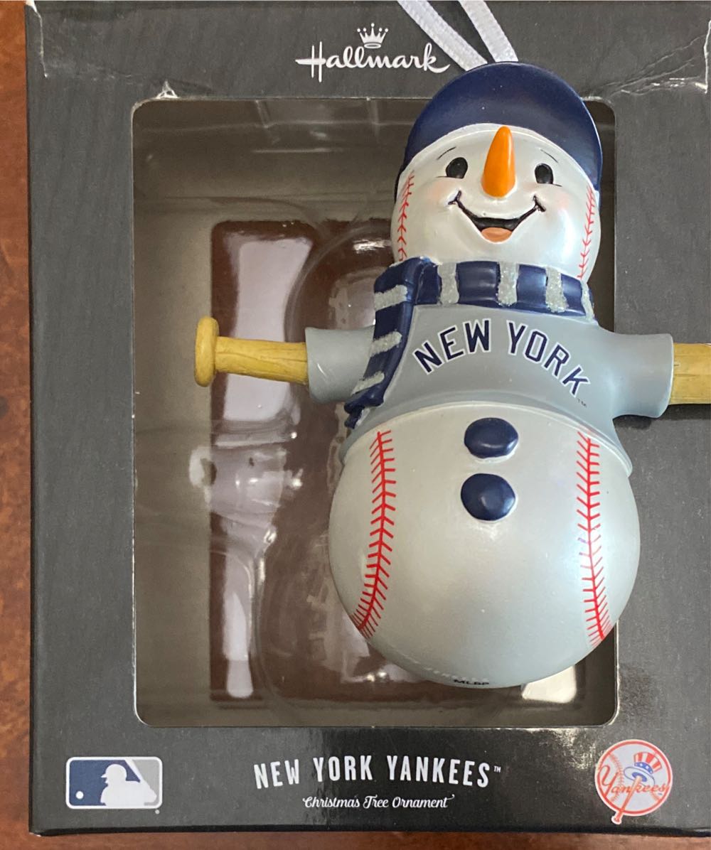 Holidays Expression Twinkling Playground