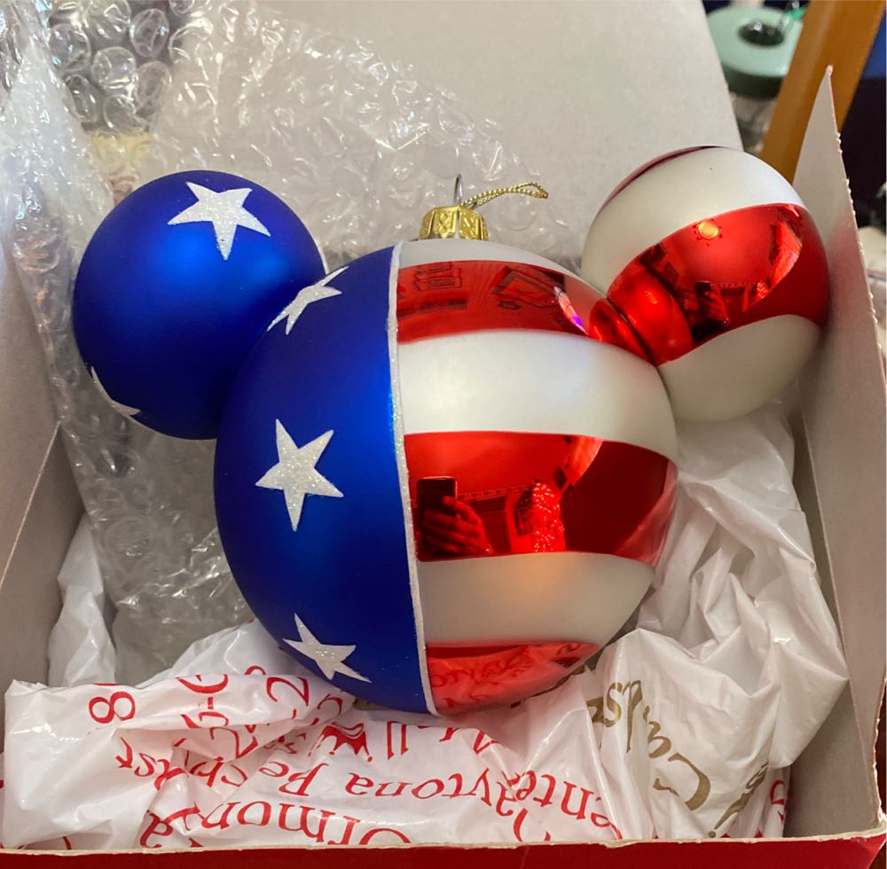 80027 (GC130) Ginger Cottages - Christmas Tree Lot