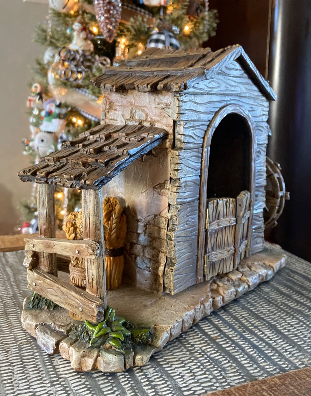 Fontanini. Farmhouse.   ornament collectible - Main Image 2