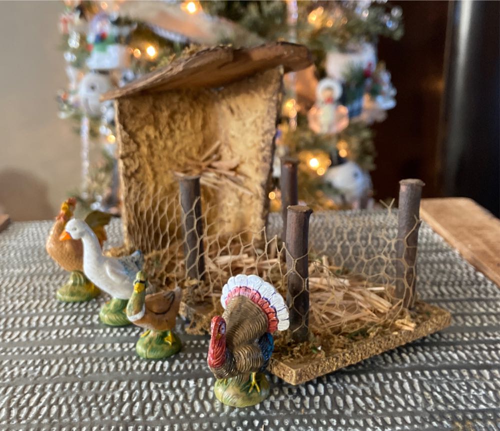 Fontanini. Bird Shelter.  ornament collectible [Barcode 089945262322] - Main Image 2