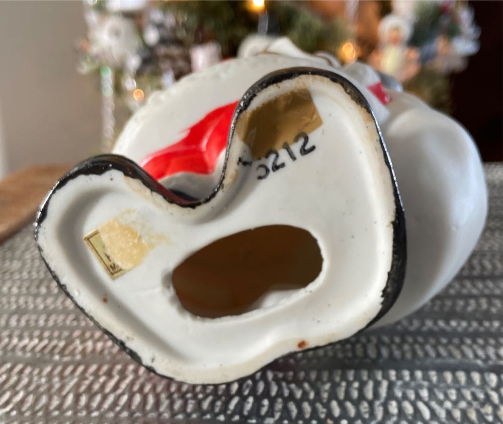 Christmas Vintage. Santa. Bank.   ornament collectible - Main Image 4