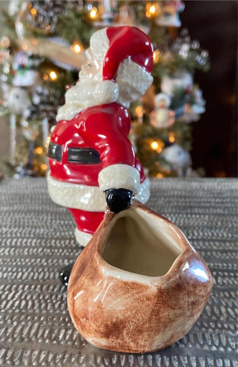 Christmas Vintage. Santa.   ornament collectible - Main Image 2