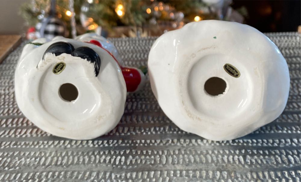 Christmas. Salt & Pepper. Mr & Mrs Claus.  ornament collectible - Main Image 4