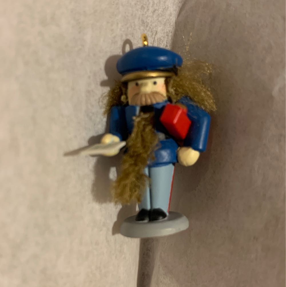 Nutcracker Guild Miniature 1995 #2 - Nutcracker Guild Miniature ornament collectible - Main Image 3