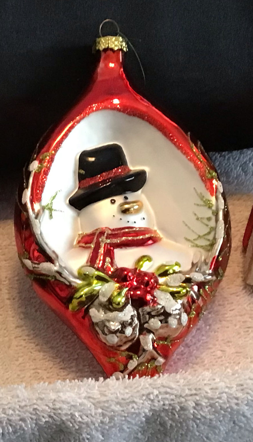 Snowman Oval  ornament collectible - Main Image 1