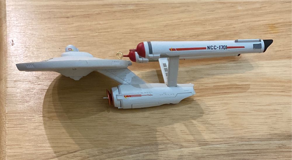 Star Trek U.S.S. Enterprise “Pilot Version” - Star Trek ornament collectible - Main Image 2