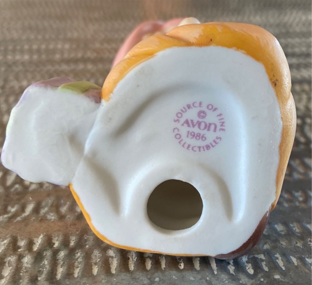 Christmas Nativity. Heavenly Blessings Nativity Collection. Melchior.  - Heavenly Blessings Nativity Collection (Avon: Melchior) ornament collectible - Main Image 4