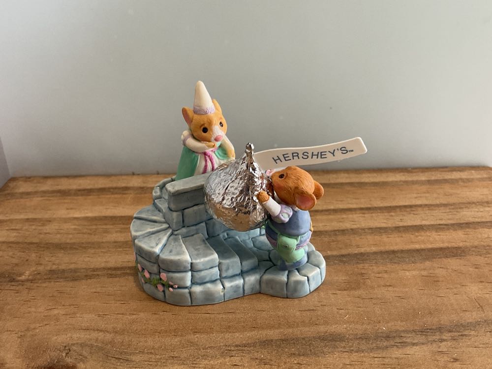 Saratoga Springs Resort - Mickey And Minnie