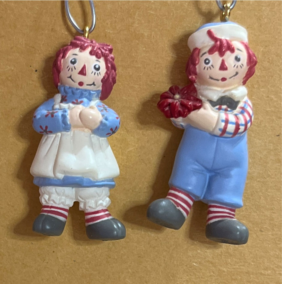 Raggedy Ann And Raggedy Andy - Raggedy Ann and Raggedy Andy (Miniature) ornament collectible [Barcode 015012687163] - Main Image 3