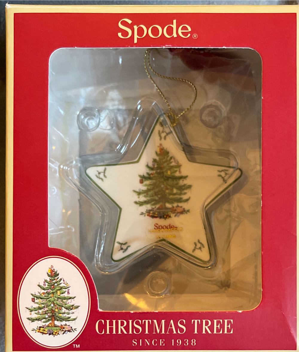 Santa’s Workbench Whitecliff Bay Lighthouse Illuminated ...