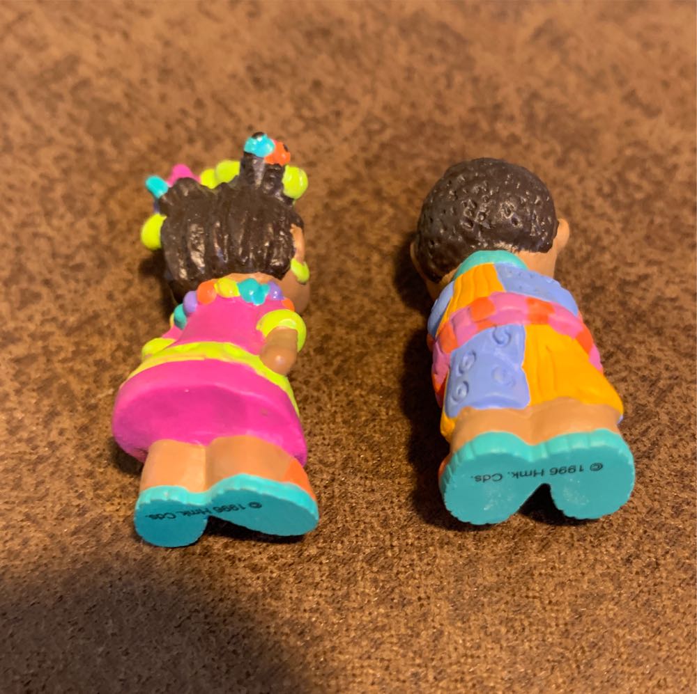 Penda Kids-Sulu & Sara - Merry Miniatures (Valentine’s Day) ornament collectible [Barcode 015012390490] - Main Image 4