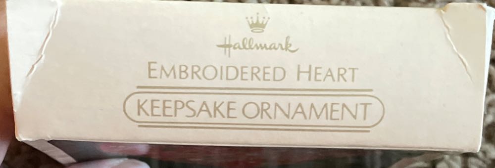 Embroidered Heart - Traditional (Traditional) ornament collectible - Main Image 2