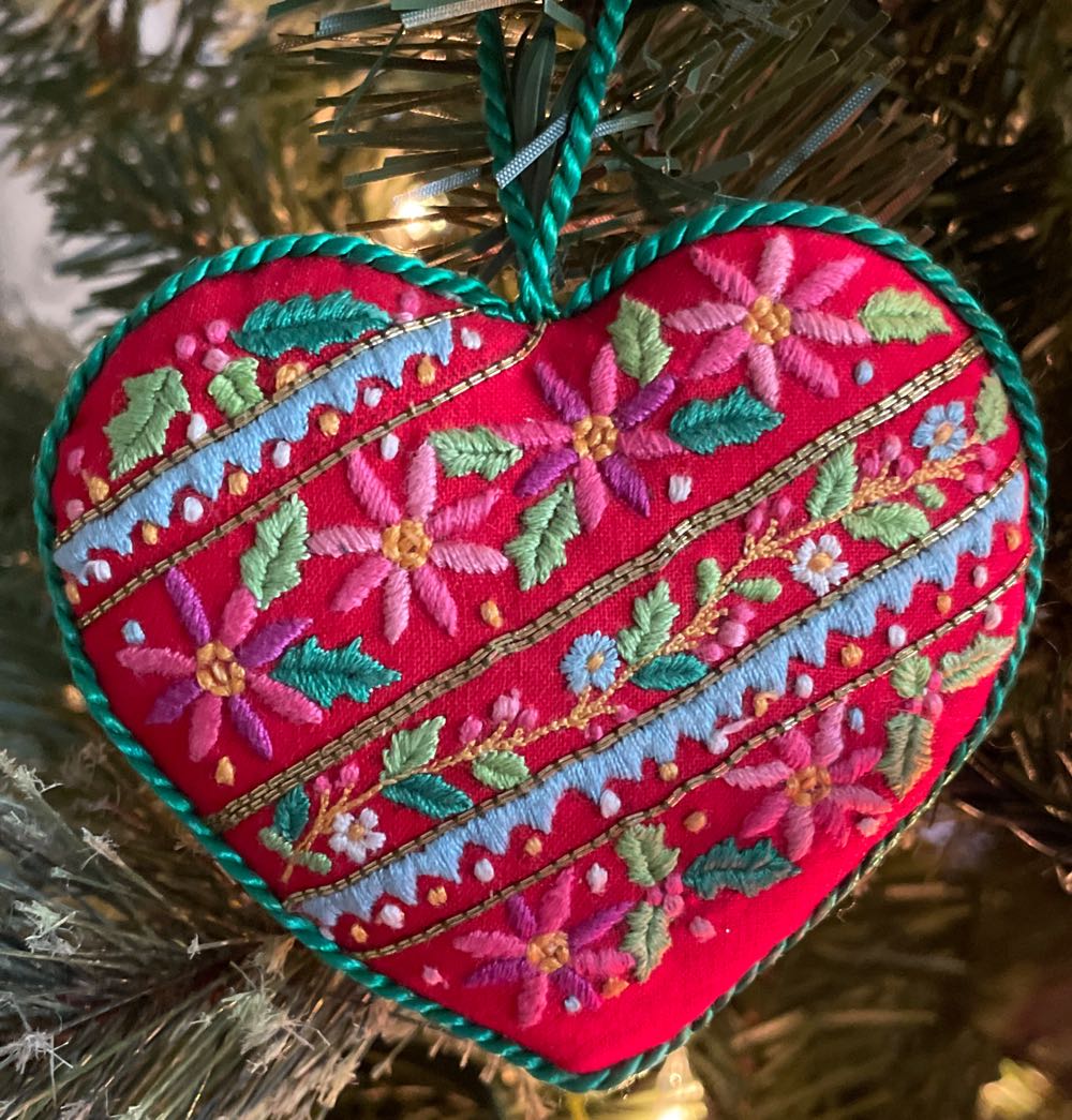 Embroidered Heart - Traditional (Traditional) ornament collectible - Main Image 3