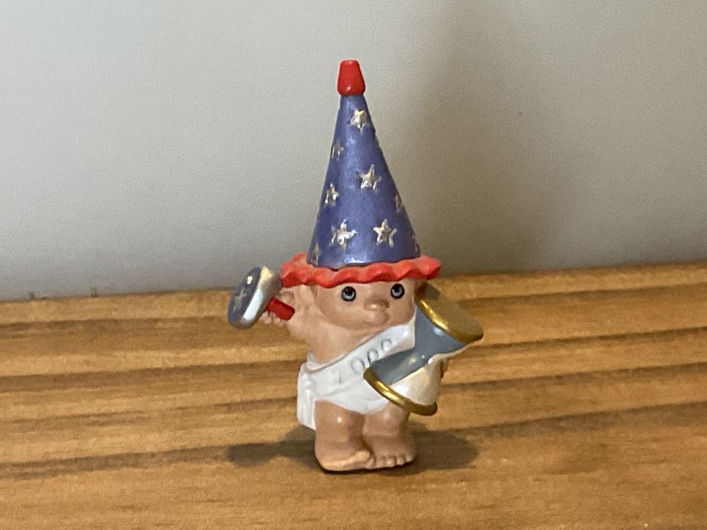 Gingerbread Boy with Star Garland