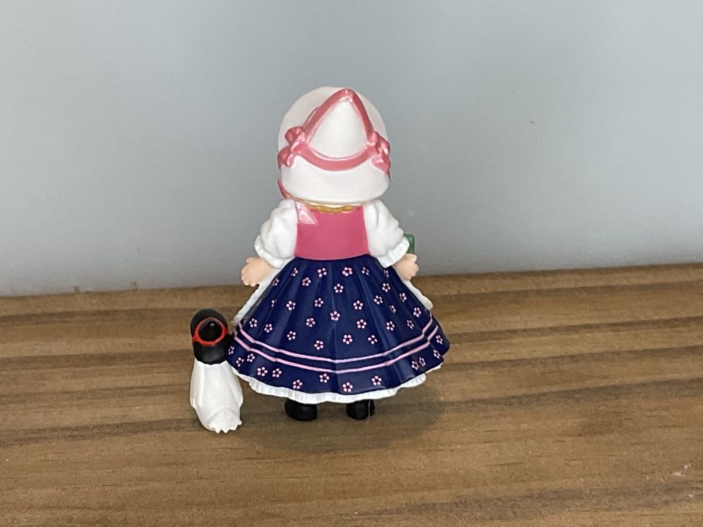 Madame Alexander Mother Goose - Madame Alexander (Everyday) ornament collectible - Main Image 2