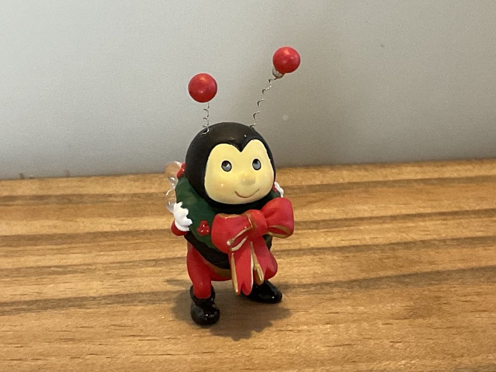 Sheep with Hearts / Owca z Serduszkami